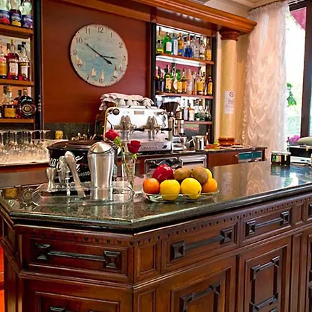 埃里卡别墅酒店 4* 格拉多