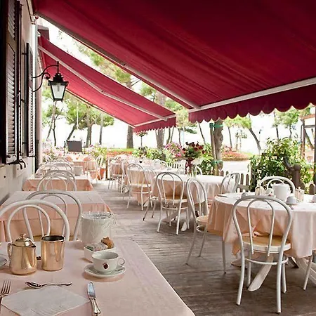 Hotel Erica 4*