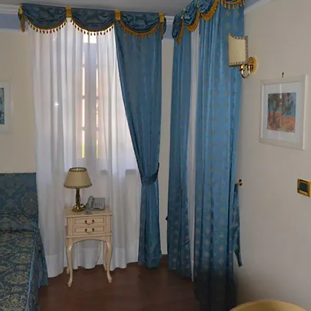 Erica ホテル グラード